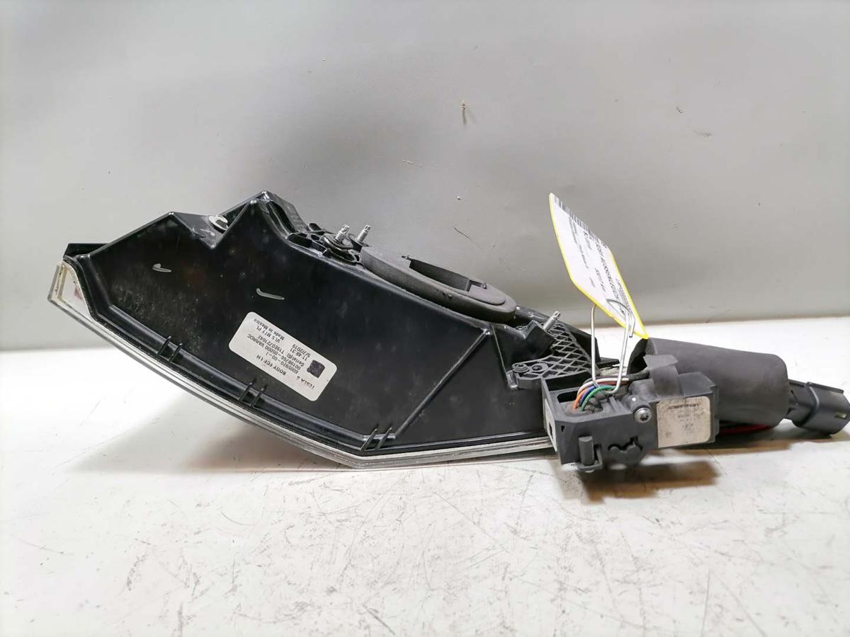 Tesla Model S original Rücklicht Rückleuchte Schlussleuchte links Bj.2019